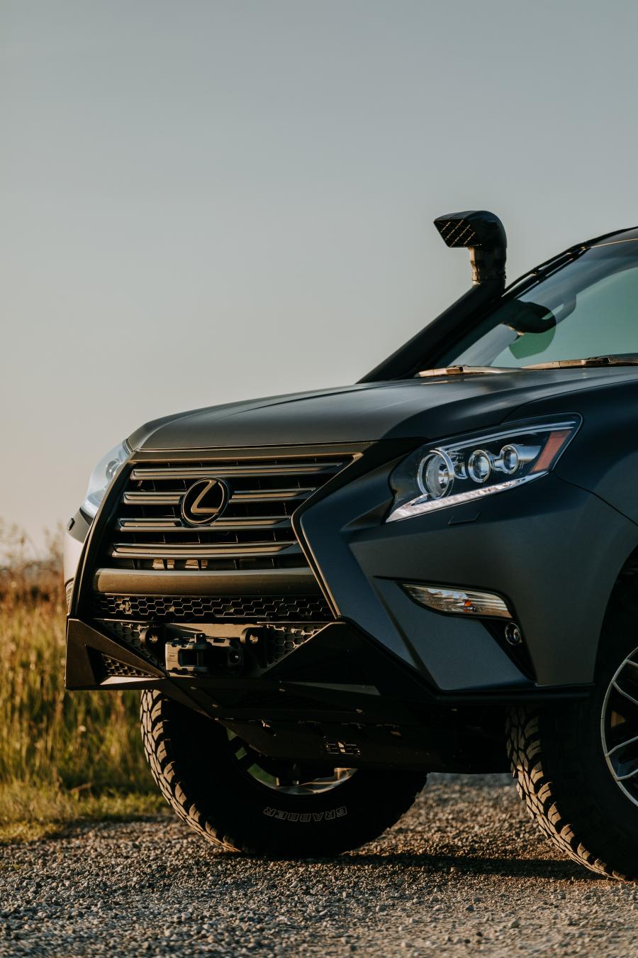 Детали экстерьера Lexus GXOR Concept 2019 года  (фото 30 из 31)